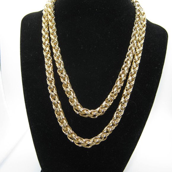 Givenchy Vintage Long Gold Necklace with 18" drop. - Picture 1 of 8